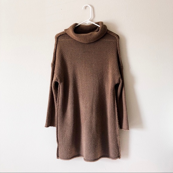 Over-sized knit tunic length turtleneck sweater - Picture 3 of 7